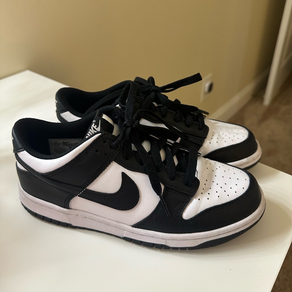 Nike dunks panda